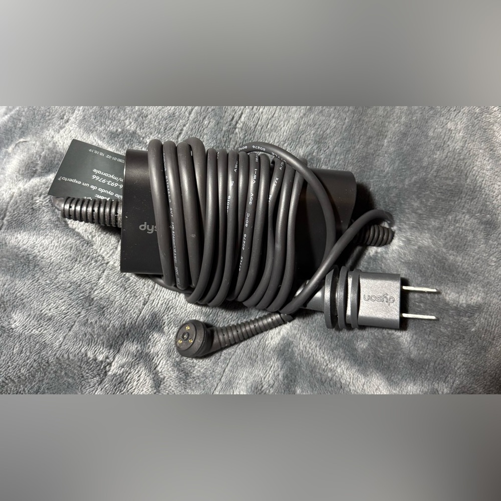 Dyson Corrale Hair Straightener - Nickel/Fuschia - Picture 9 of 9